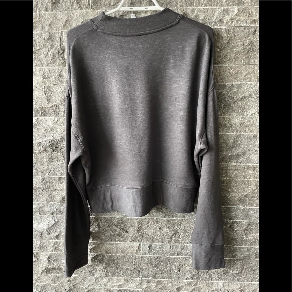Fabletics sweatshirt